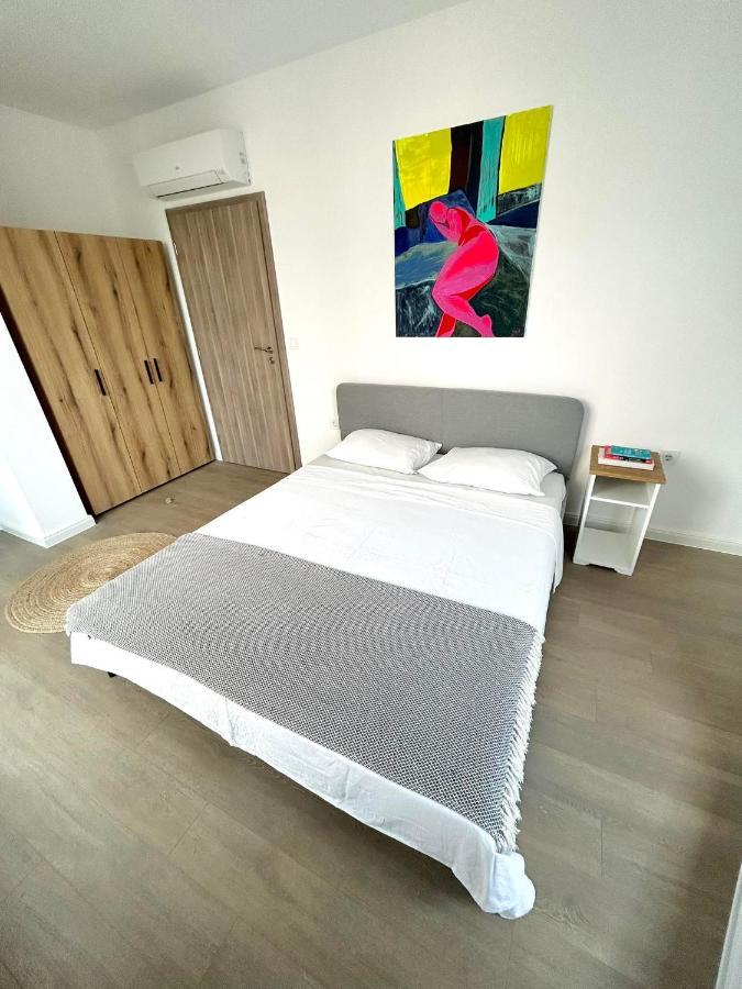 Smart Apartment Mir Varna Exterior photo