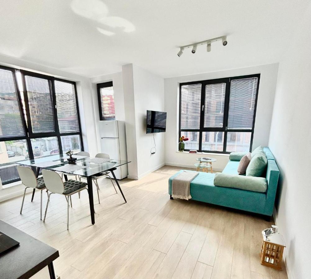 Smart Apartment Mir Varna Exterior photo